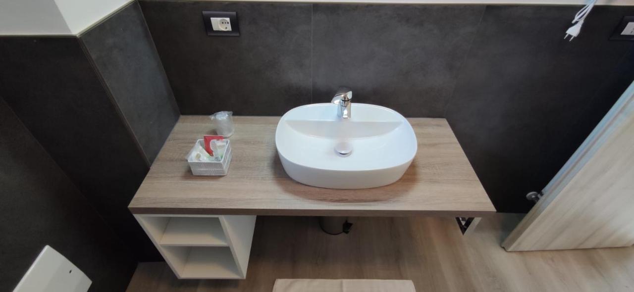 B&B Da Cesco Garda  Luaran gambar