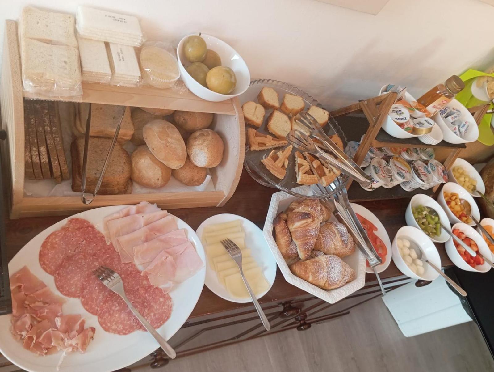 B&B Da Cesco Garda  Luaran gambar